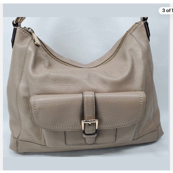 Authentic Coach Charlie Shoulder Bag in pebbled leather - Picture 4 of 11